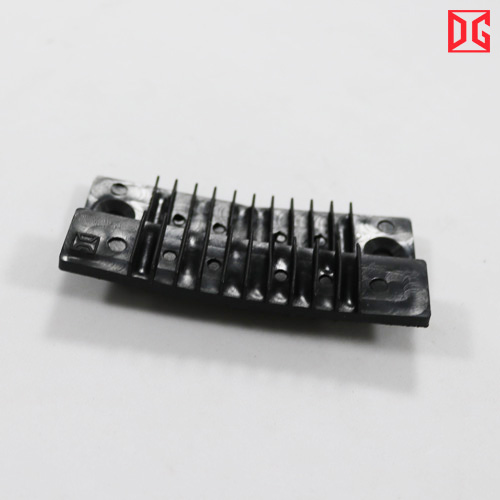 Nhựa chắn gió hèm cửa nhôm DG Plastic