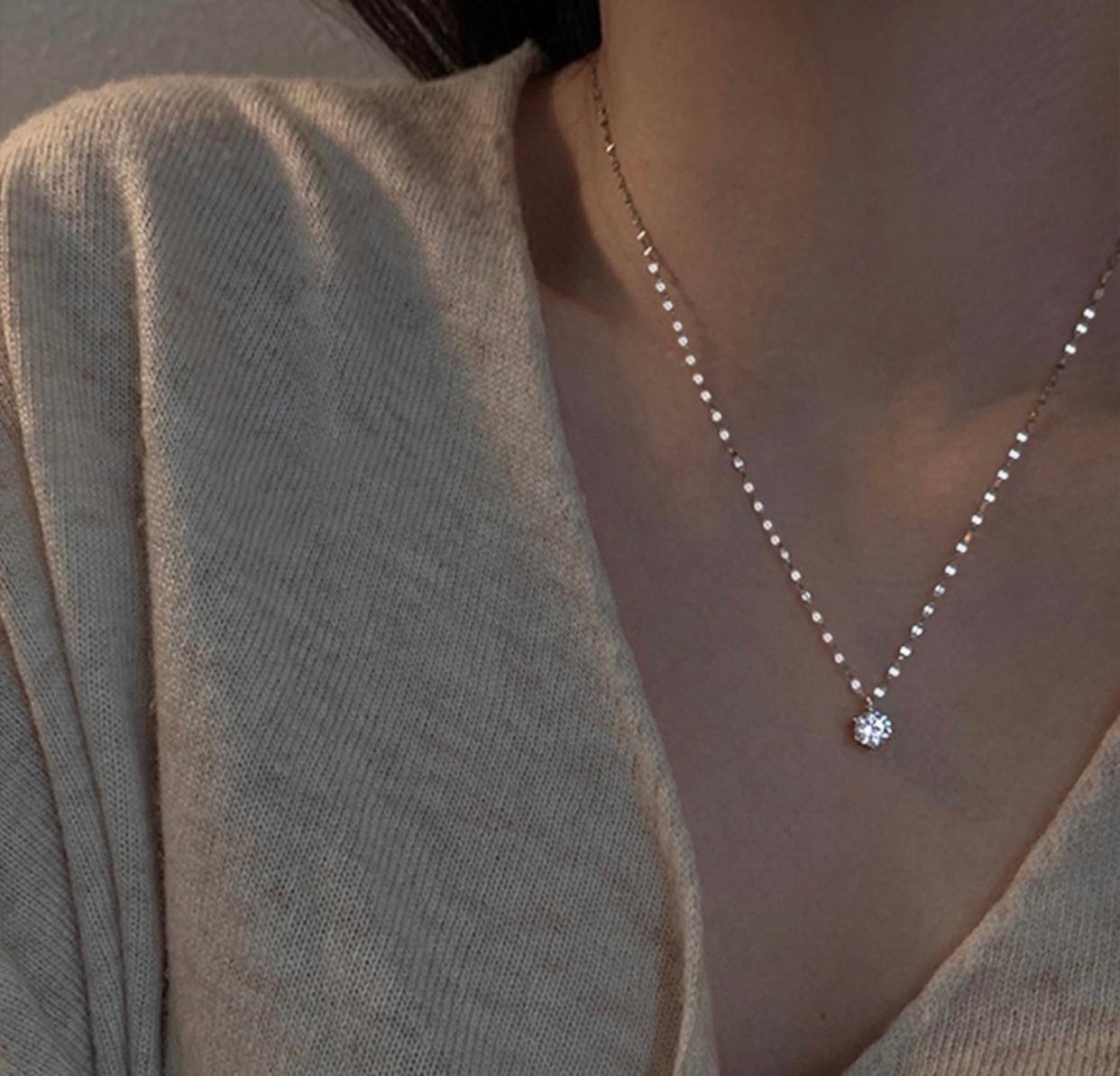 Vòng cổ mặt dây chuyền zirconia sang trọng dành cho phụ nữ bằng vàng cổ điển