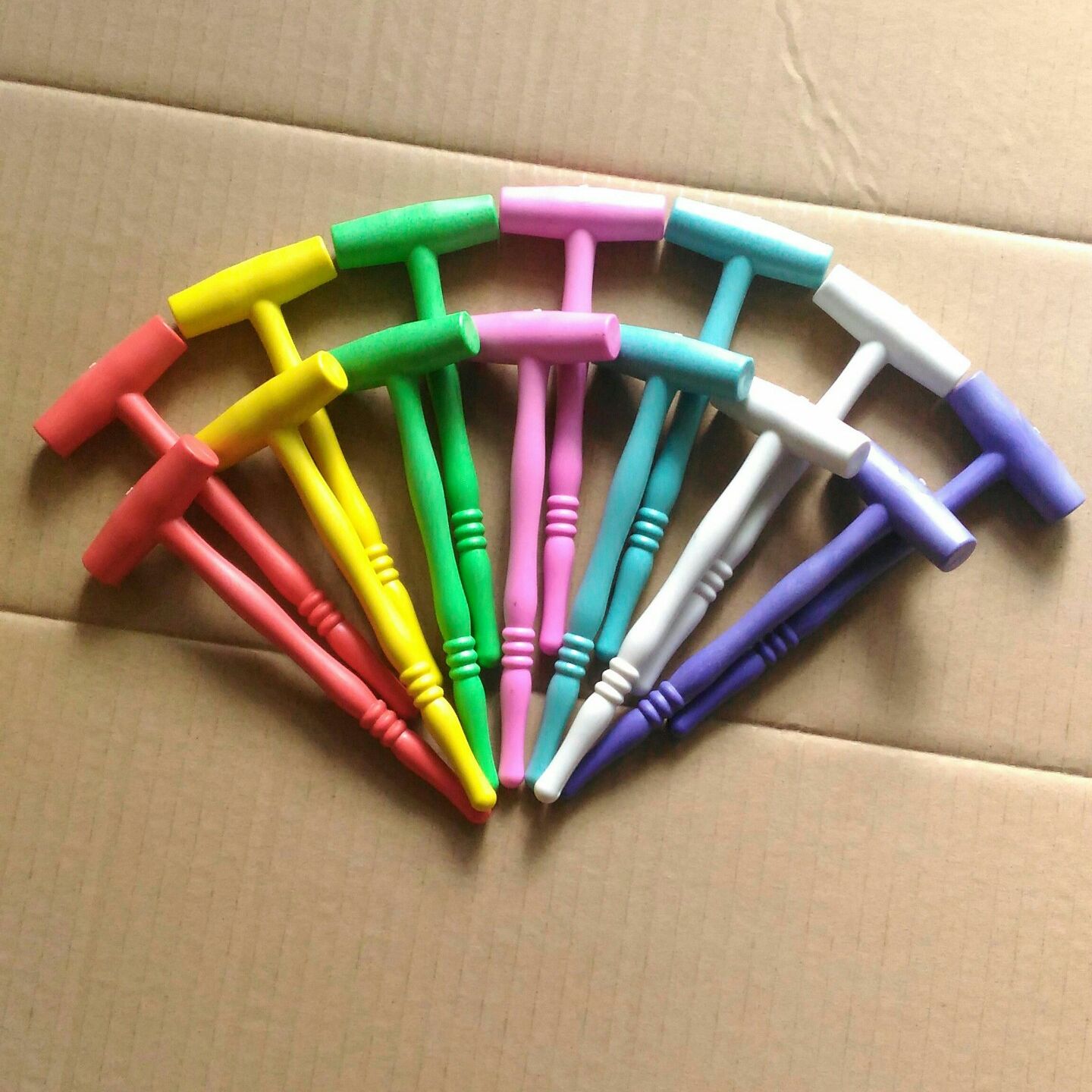Búa Gõ ĐỒ CHƠI LẮP RÁP, dài 16cm, ngang 5cm, hỗ trợ lắp các mảnh ghép chắc chắn hơn