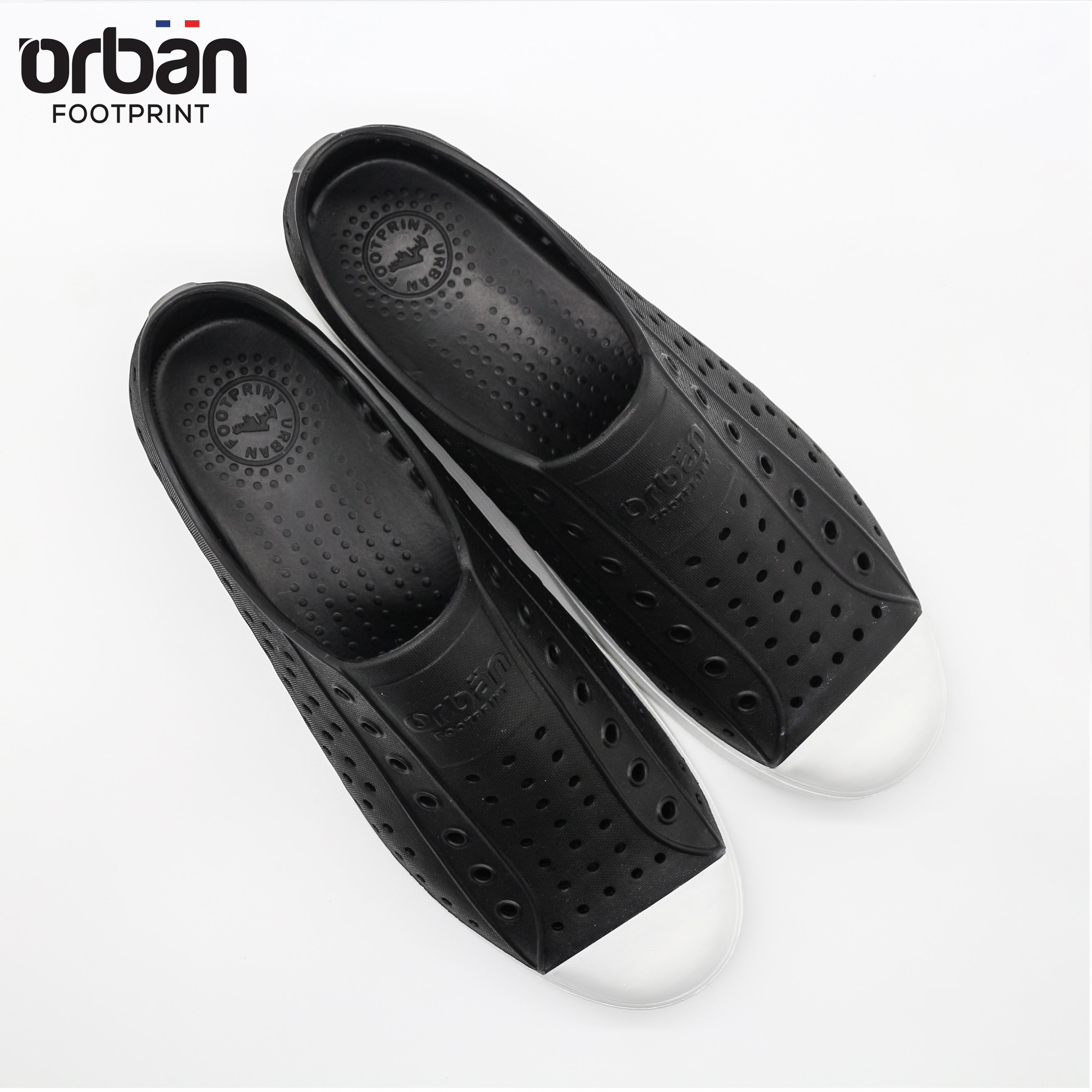 Giày thông hơi siêu nhẹ Urban Footprint D2001 đen trắng