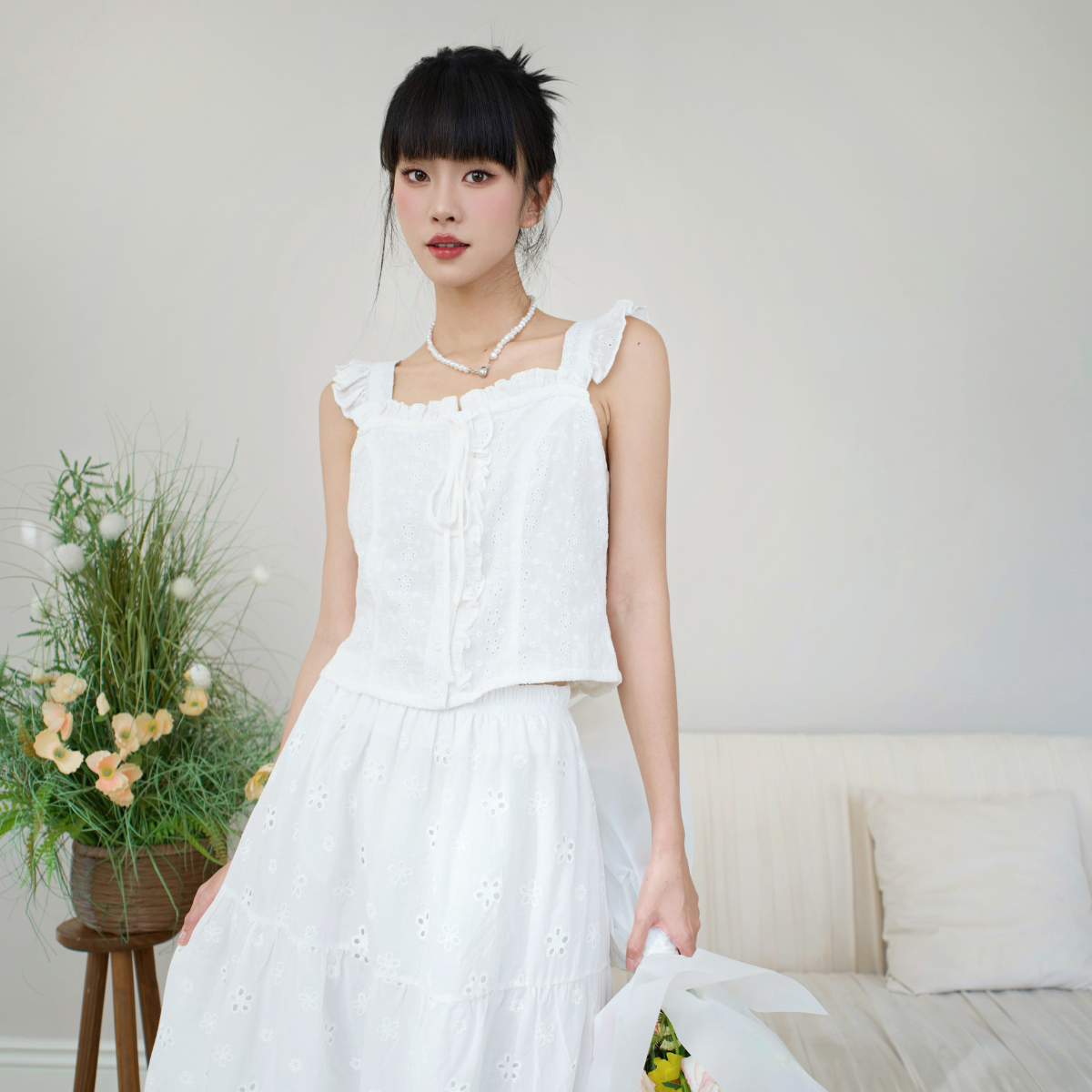 Áo kiểu tay bèo cổ vuông thích hợp đi làm đi chơi Chandra Miều Est.2013