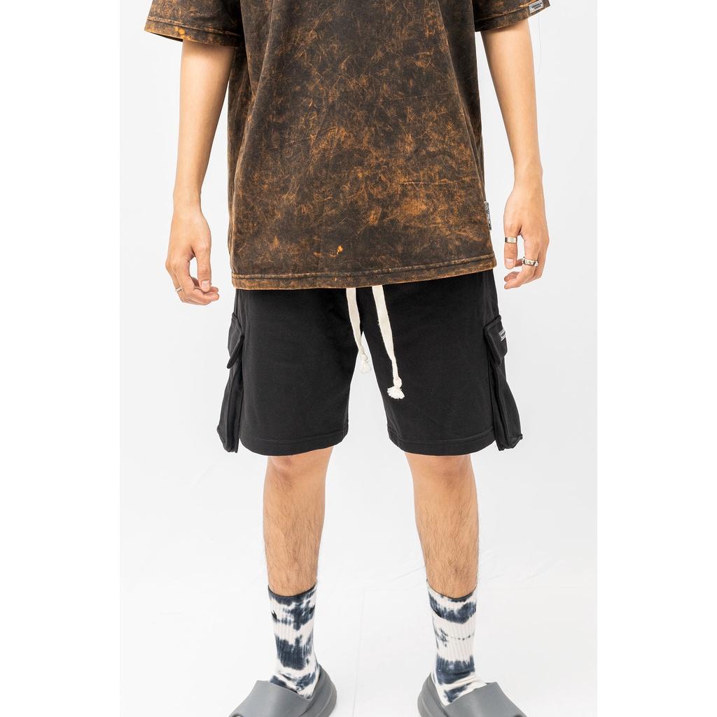 Quần Short Unisex Túi Hộp Màu Đen TeeHolic - THS