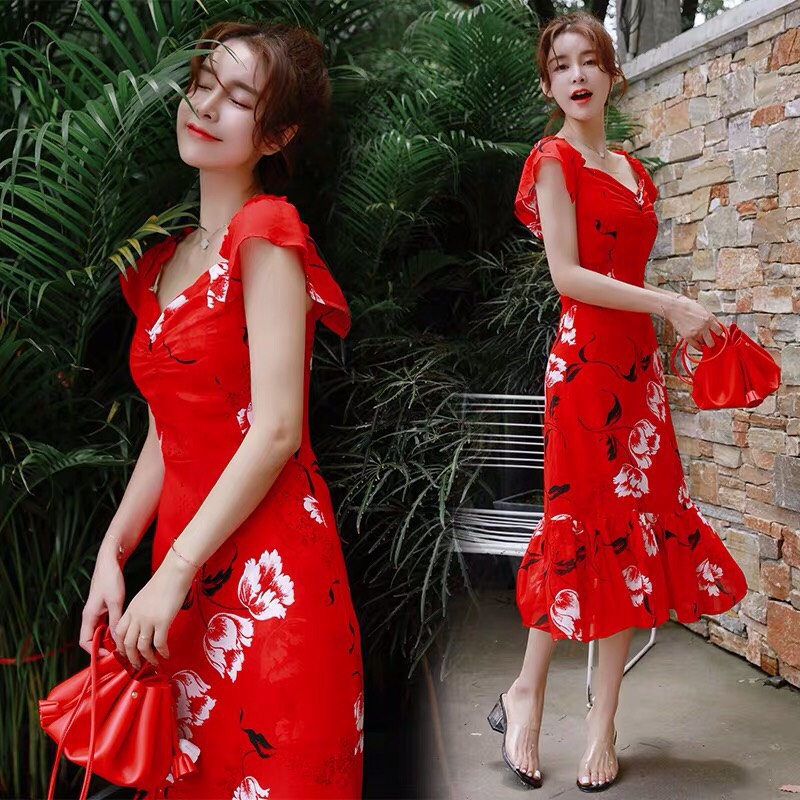 Đầm xòe hoa cổ vuông màu đỏ lai bèo siêu xinh - VN051851