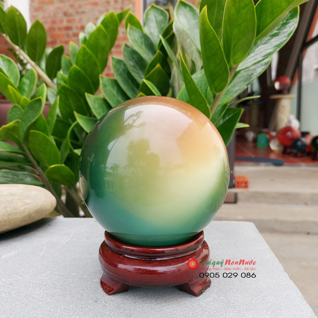 Quả cầu phong thuỷ đá mắt mèo đa sắc 10cm - đá Non Nước