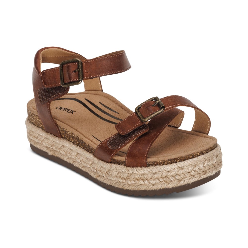 Sandal sức khỏe nữ Aetrex Paula Walnut