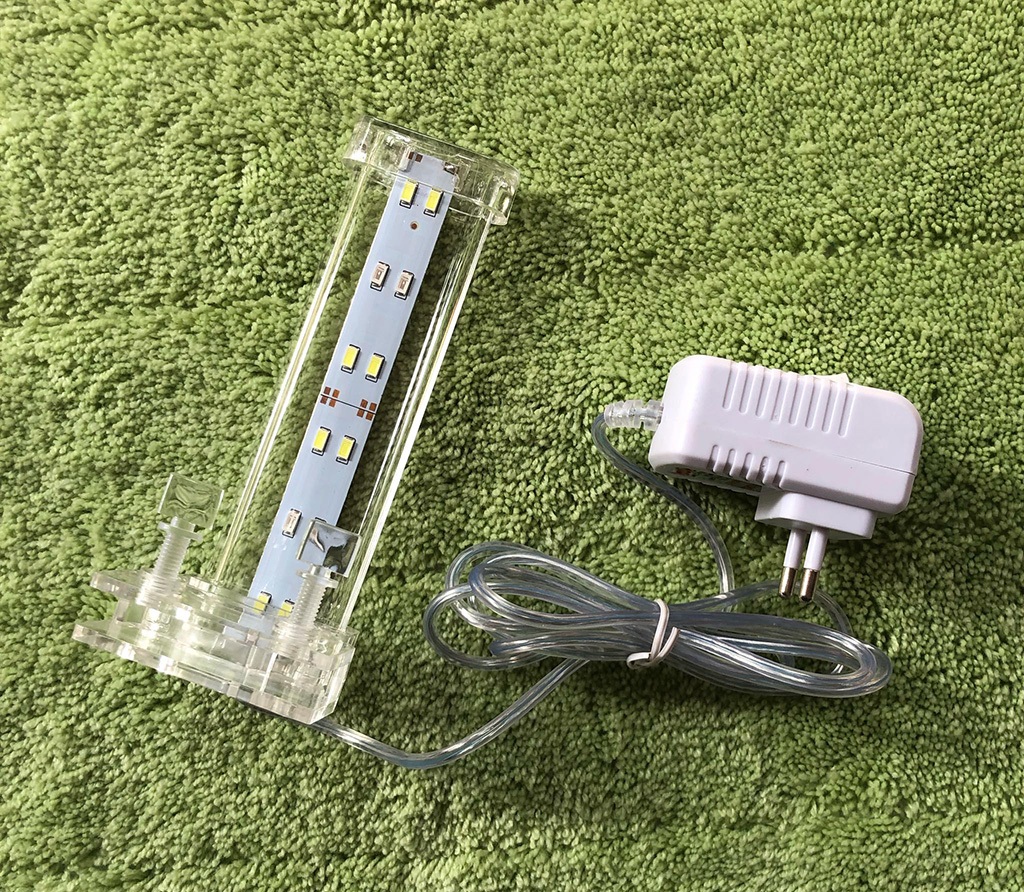 Đèn Led kẹp bể cá Xilong LED-D10