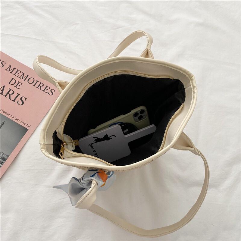 Túi đeo vai đi biển thời trang