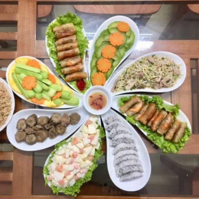 Bộ đĩa hoa cúc (tặng kèm bát chấm)