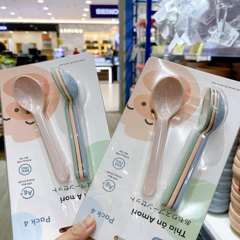 Bộ 04 thìa ăn Amori - Giao màu ngẫu nhiên