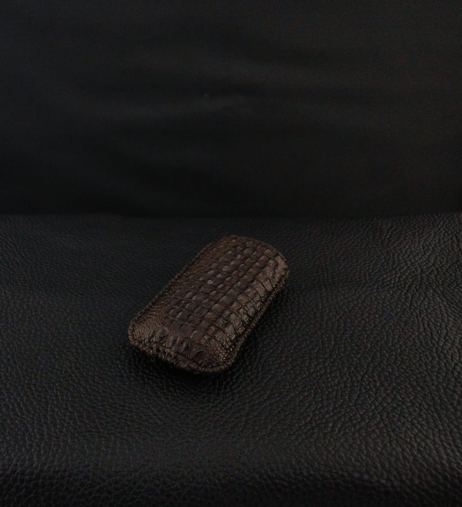 Bao da rút nokia 8800 da cá sấu thật