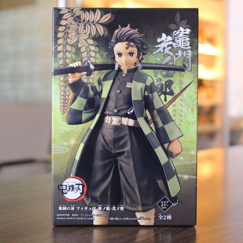 [HÌNH THẬT + BOX] Mô hình nhân vật Anime Demon Slayer Kimetsu no Yaiba Kamado Tanjirou Kamado Nezuko (nhựa PVC - 16cm)