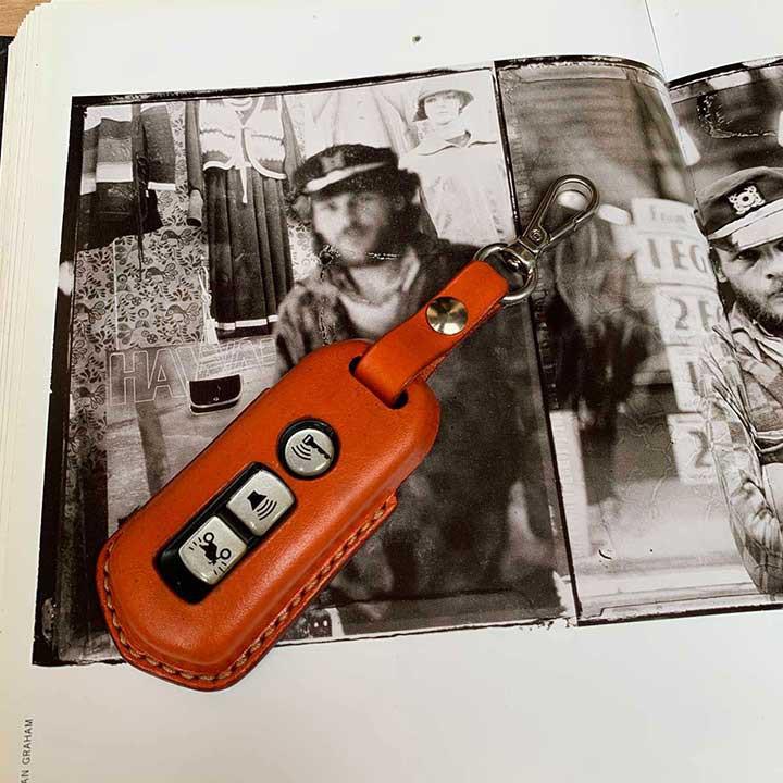 Bao da chìa khóa SH - da bò - handmade - màu cam DT382