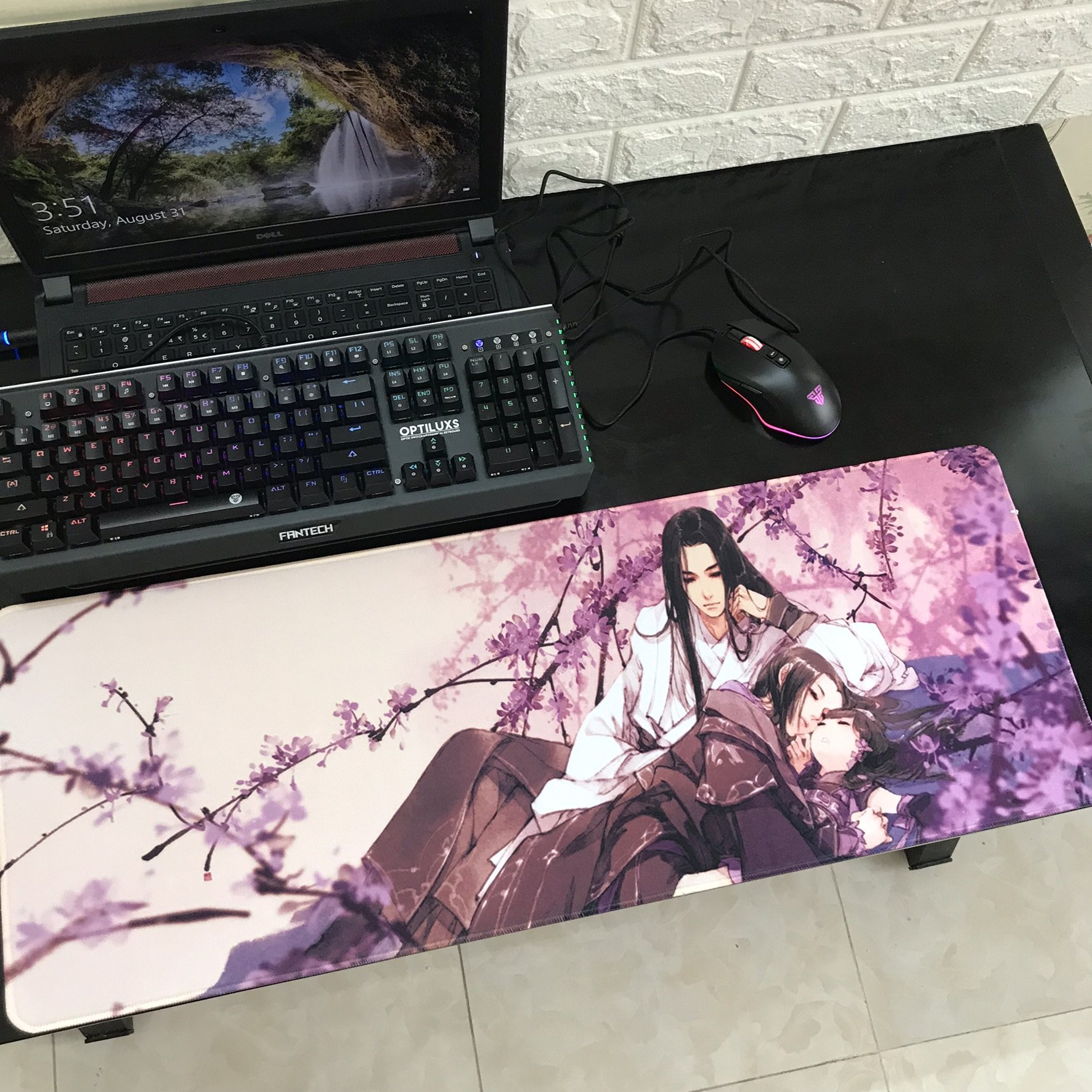 Tấm lót chuột, bàn di chuột chống nước chuyên dụng dùng trong văn phòng, game.