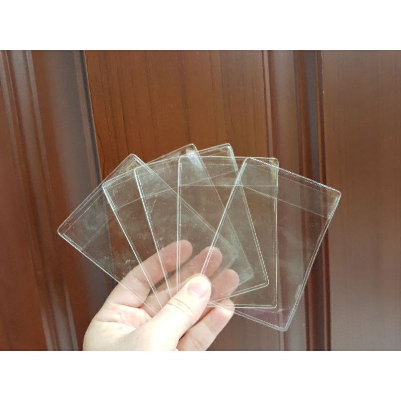 1 túi đựng CĂN CƯỚC CÔNG DÂN ,Thẻ ATM ,Bằng LÁI XE nhựa dẻo trong suốt 2 mặt, có nắp