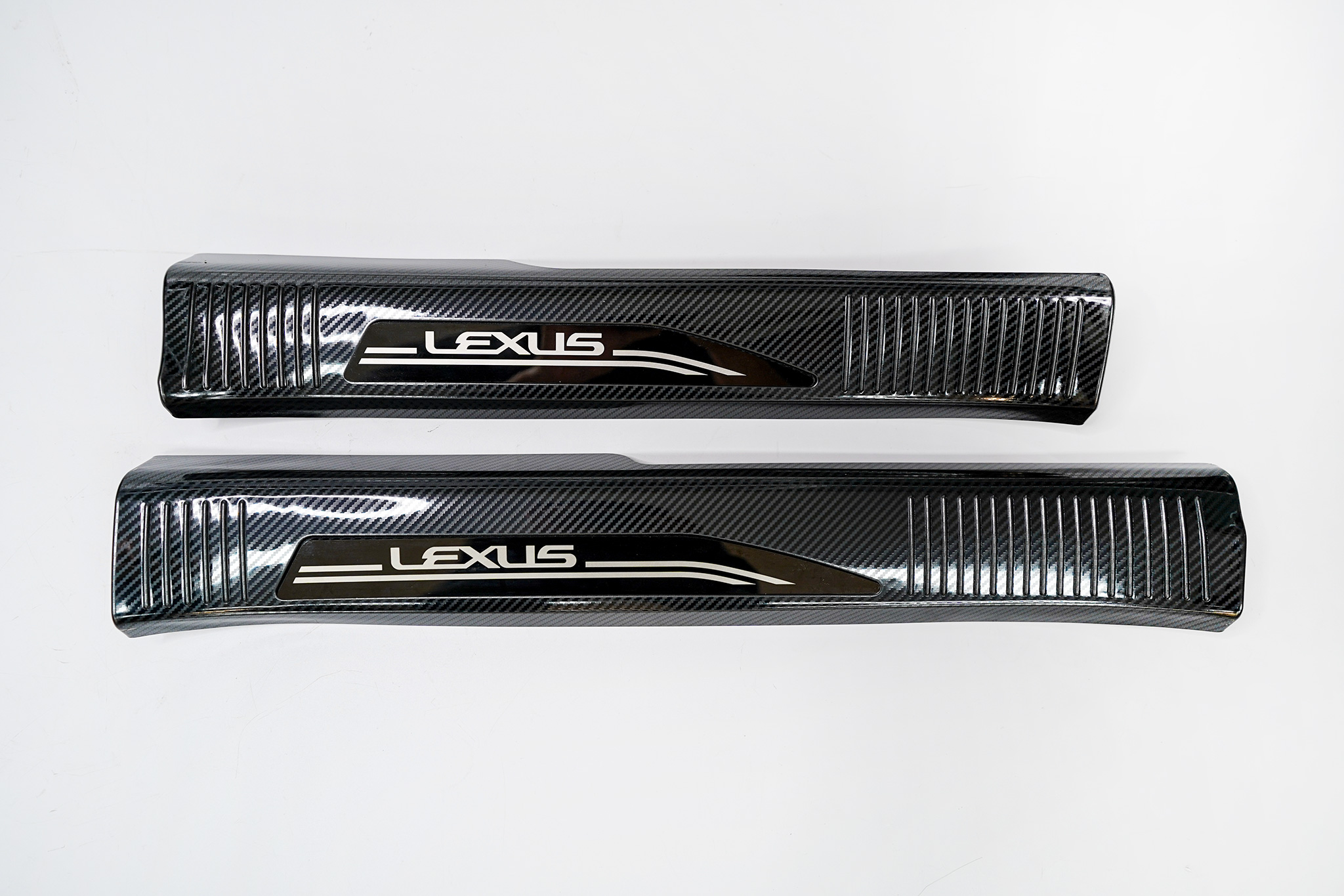 Nẹp Bước Chân Phần Nhựa Cao Cấp Dành Cho Xe Lexus RX350 2023+ Chất Liệu CARBON