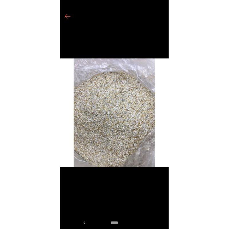 Cát nắng vàng đã đãi sạch sẽ 1kg lót bể cá, lọc nước, trộn hồ vữa bê tông