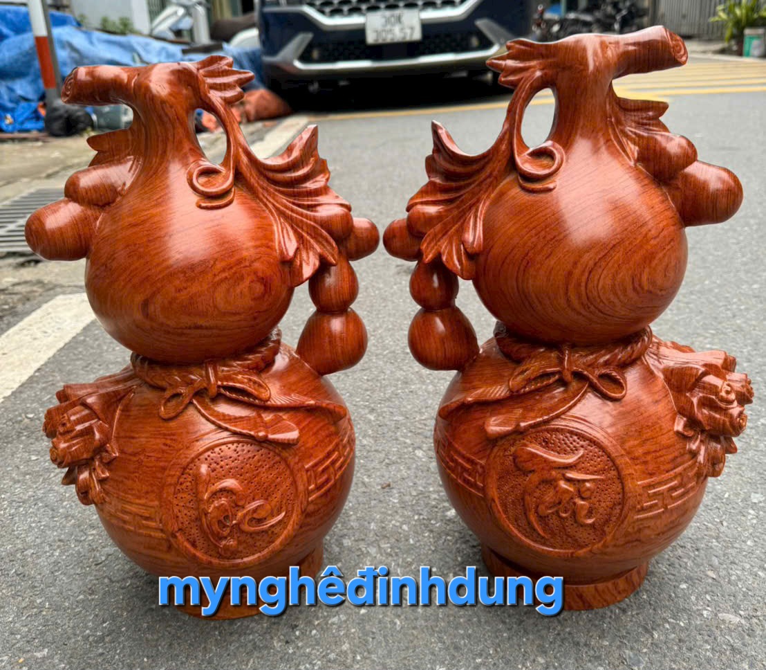 Cặp hồ lô phong thủy cầu tài lộc bằng gỗ hương đá  cao 45x30x25cm