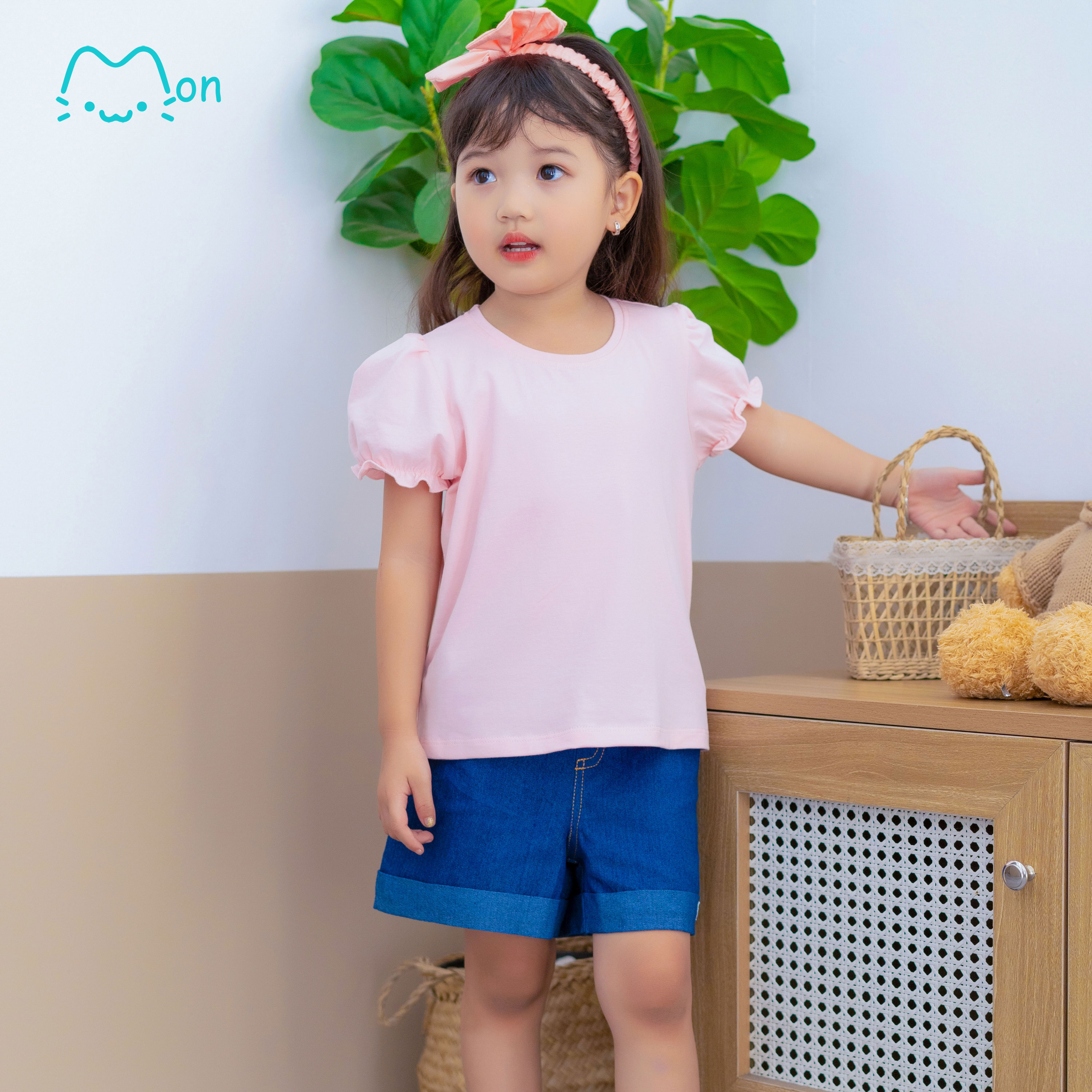 Quần sooc bò cho bé gái, bộ cộc cho bé gái, quần chất bò, áo cotton cao cấp cho bé từ 2,3,4,5,6 tuổi MonBabies MQ2241