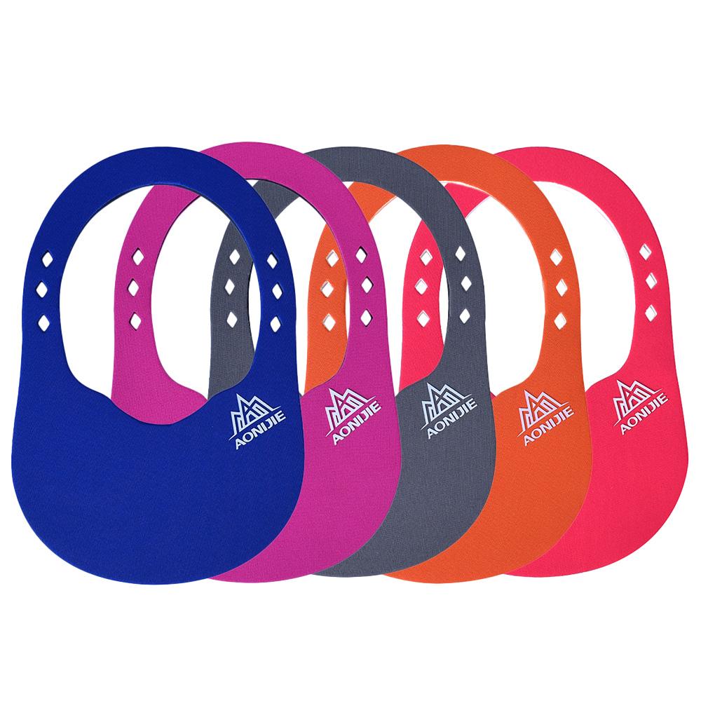 Mũ che nắng hở đầu bằng Vải SBR co giãn mềm và nhẹ có tính năng nhanh khô giúp bạn thoải mái khi chơi thể thao.