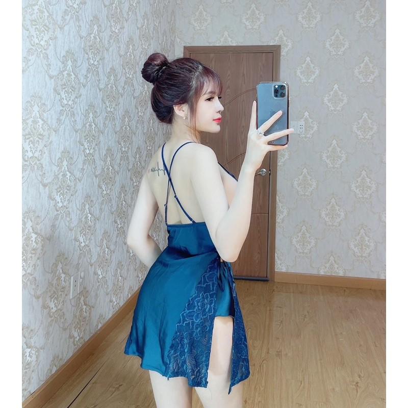Váy ngủ ren xẻ tà 2 bên cực sexy