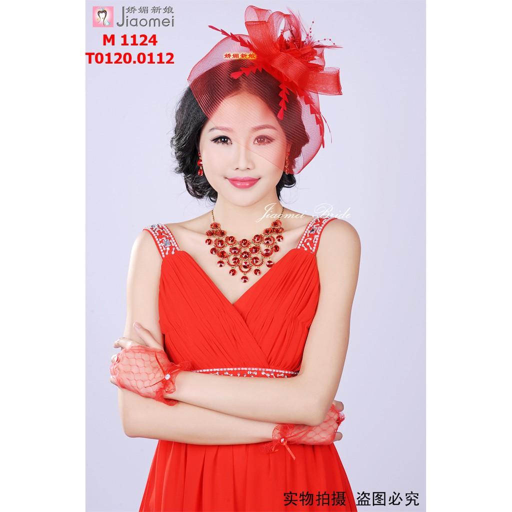 Mũ lưới đỏ chụp hình thời trang