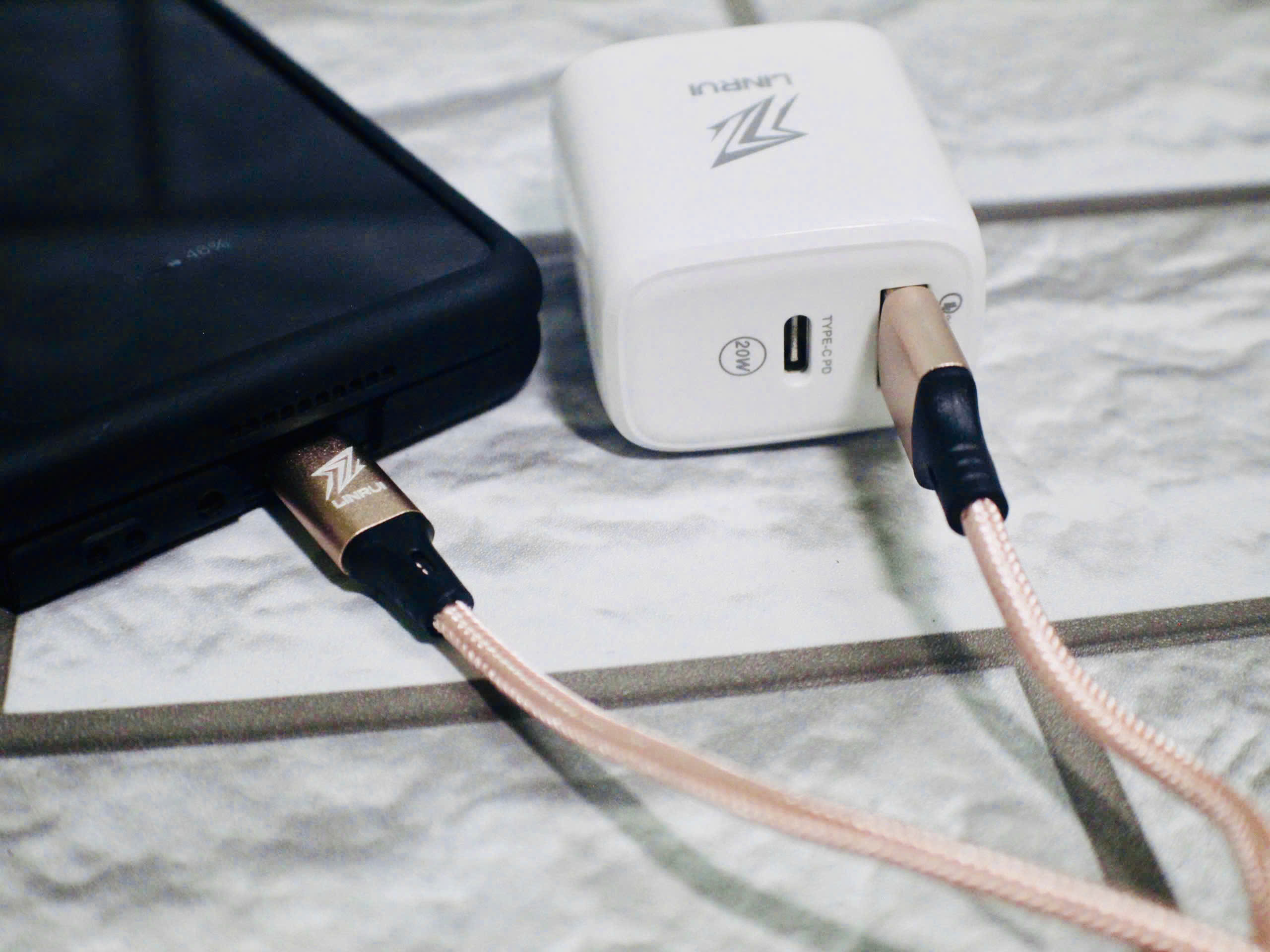 BỘ SẠC NHANH HÃNG LINRUI GỒM CÁP SẠC ĐẦU TYPE C-USB BỌC DÙ SIÊU BỀN VÀ CỦ SẠC 20W NHỎ GỌN, TIỆN LỢI - HÀNG CHÍNH HÃNG