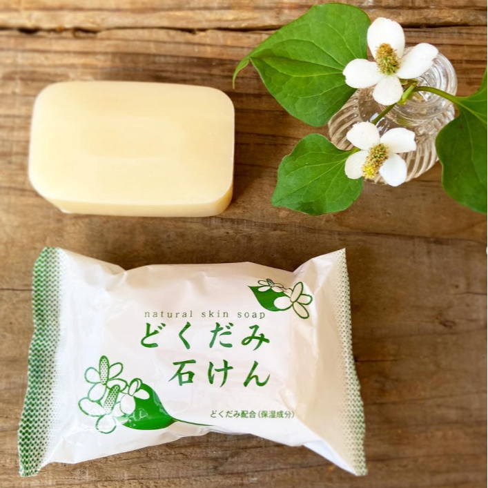 Xà Phòng Rửa Mặt Ngừa Mụn Chinoshio Dokudami Soap Chiết Xuất Lá Diếp Cá (130g)