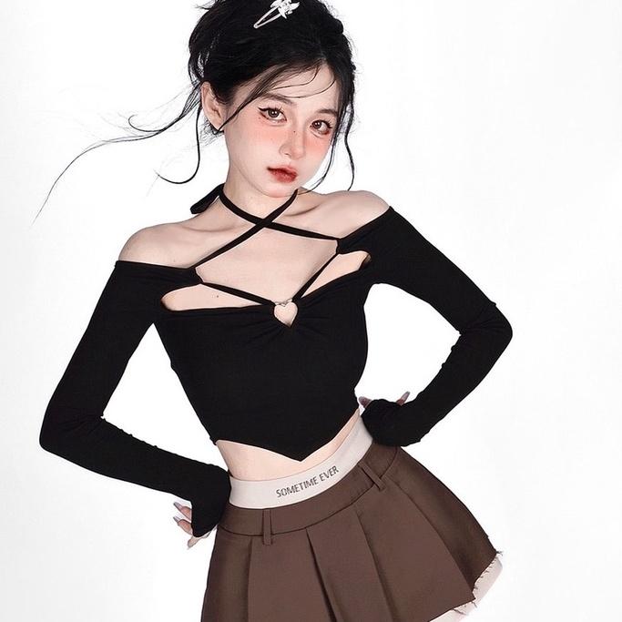 Áo croptop nữ dài tay HAGA áo thun khoét ngực phụ kiện tim AKNPKT61