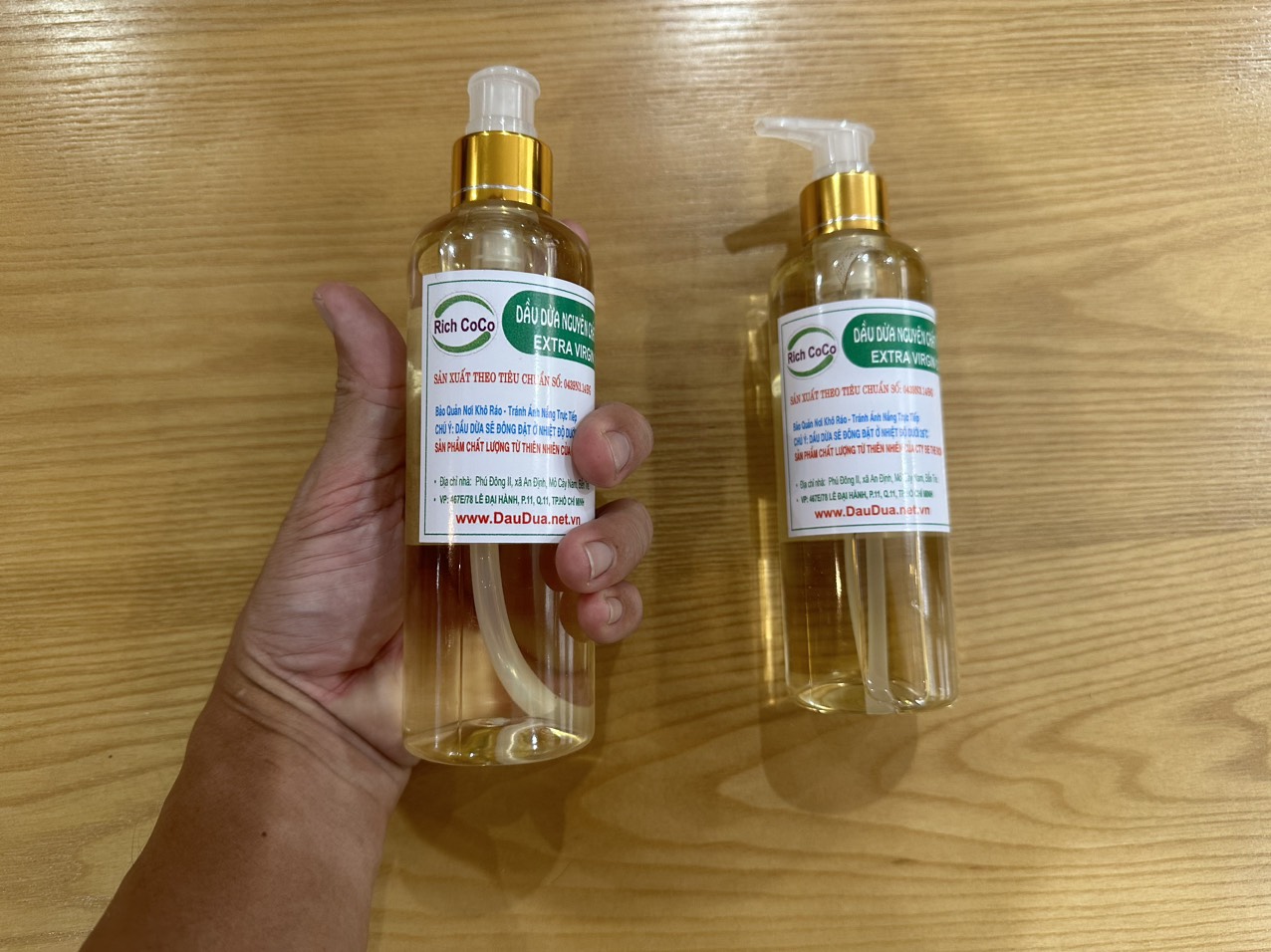 DẦU DỪA 100% NGUYÊN CHẤT BẾN TRE - NẤU THỦ CÔNG – RICH COCO - EXTRA VIRGIN COCONUT OIL - CHAI 300ml