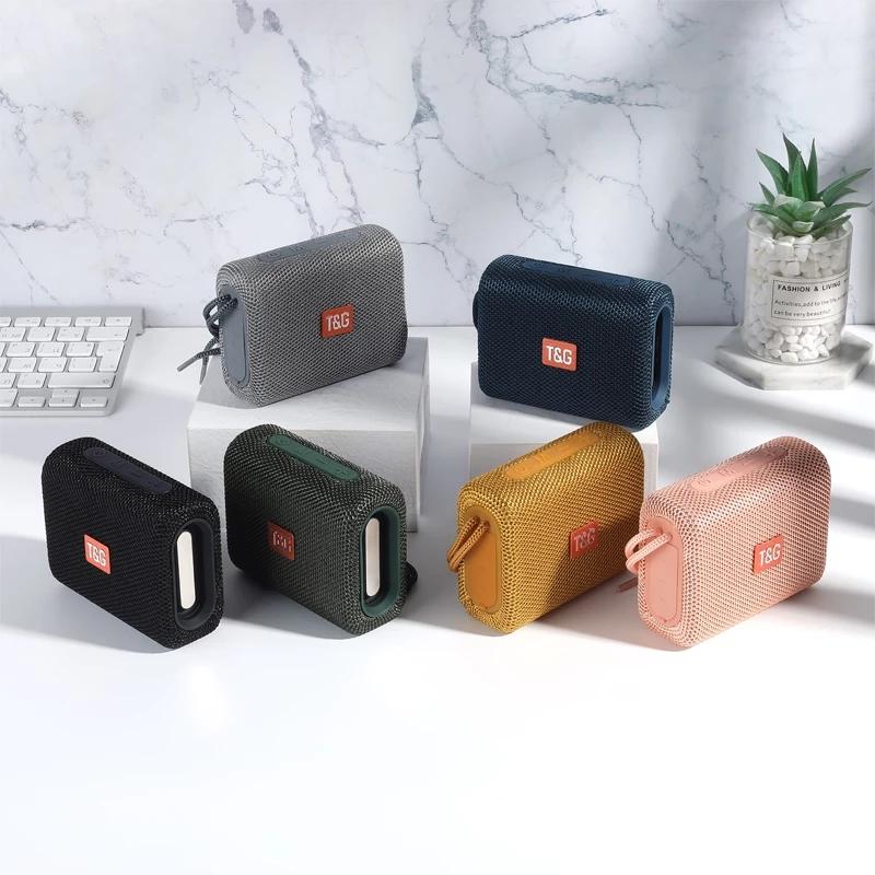 Loa di động TG313 Loa siêu trầm Bass không dây Loa ngoài trời chống nước Hỗ trợ Loa âm thanh nổi TF USB Màu sắc: Đen