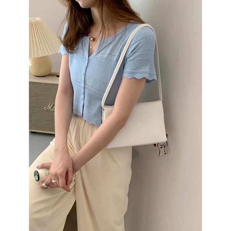 MS247 Áo len lỗ đính khuy viền sóng dáng ngắn