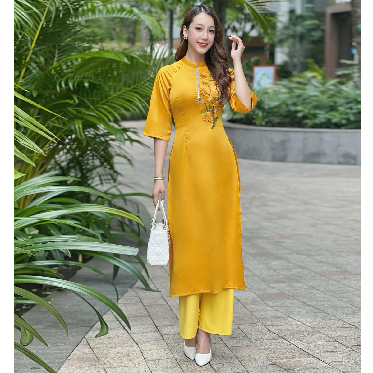 Áo dài cách tân thêu 3D cây mai AD034 - Khánh Linh Style - Lady Fashion