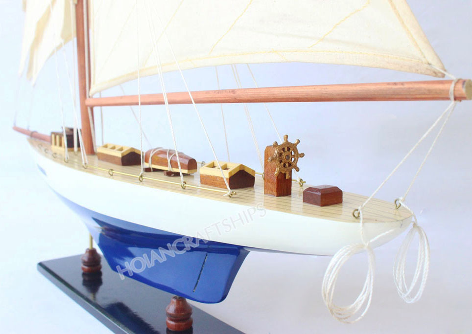 Mô hình thuyền buồm Columbia (trắng - xanh dương)