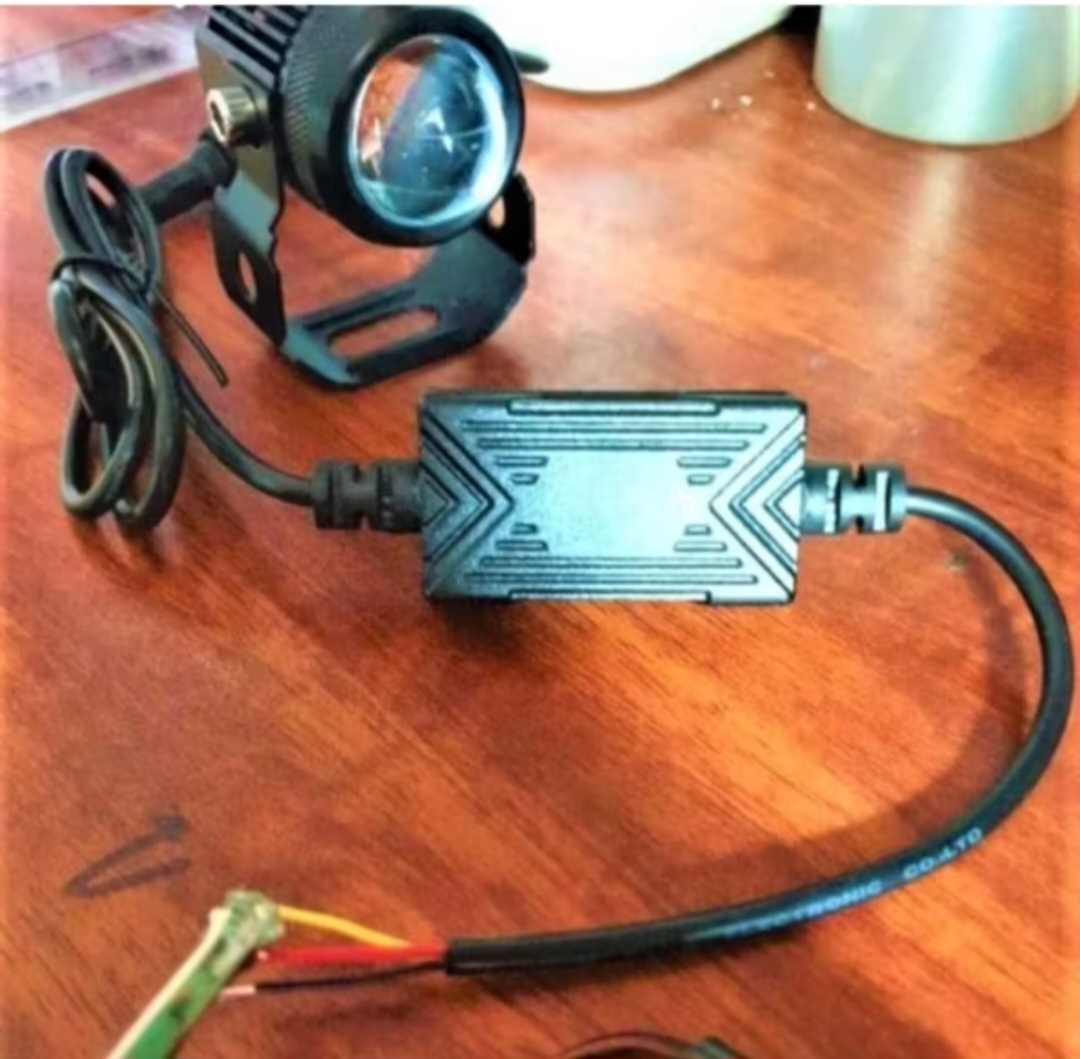 BỘ 2 CÁI ĐÈN TRỢ SÁNG BI CẦU XP60 MINI SÁNG PHA VÀNG CỐT TRẮNG LẮP XE MÁY ÔTÔ XE ĐIỆN