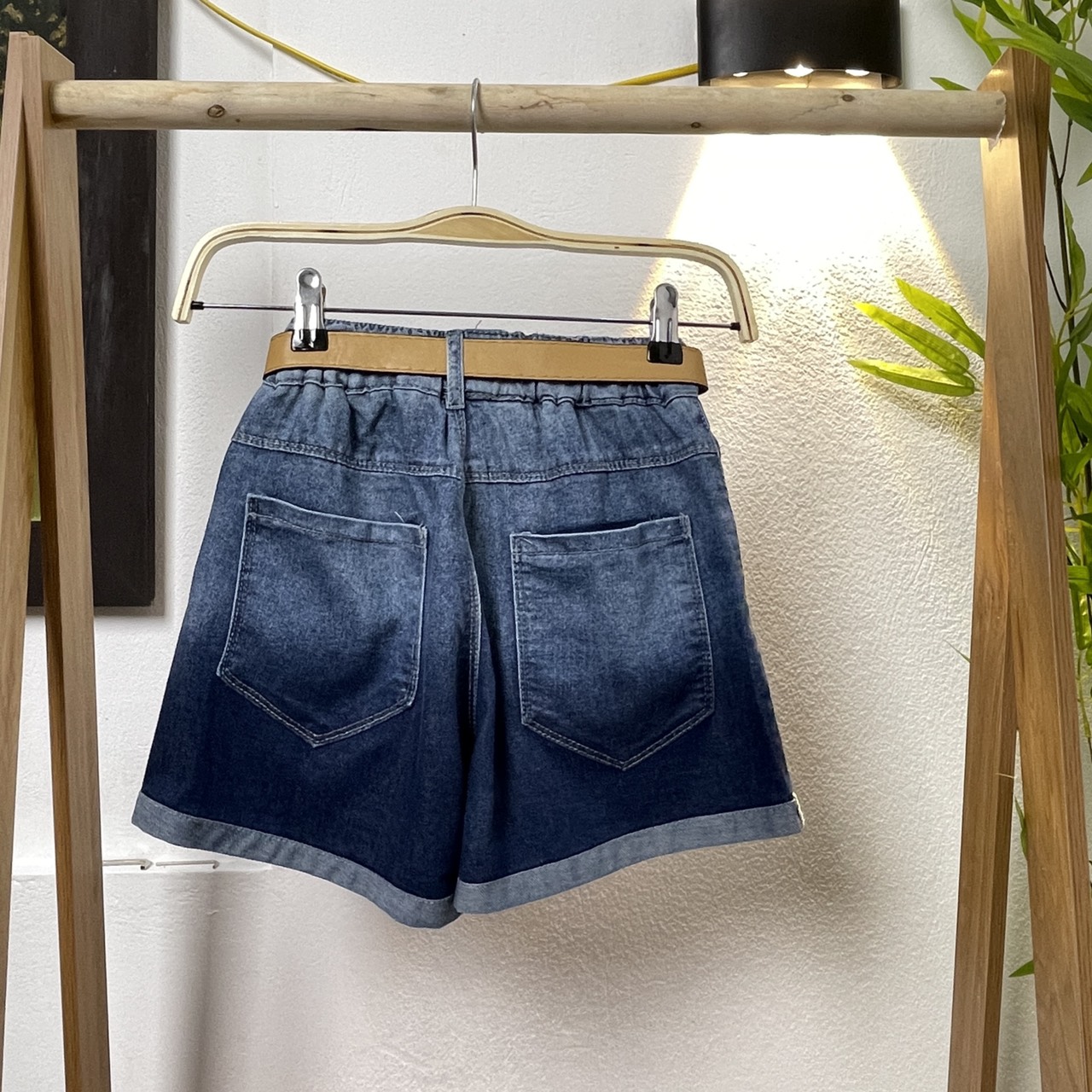 Quần đùi bé gái vải bò size đại, Short jean cho bé 6-12 tuổi chữ W co giãn mềm mại kiểu dáng thời trang