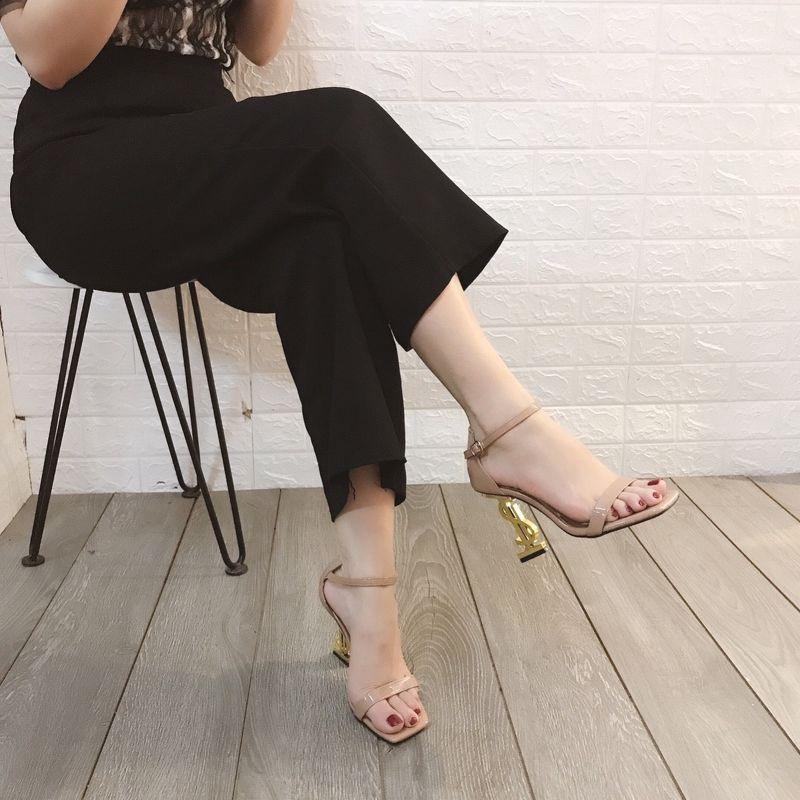 Sandal quai mảnh gót vàng