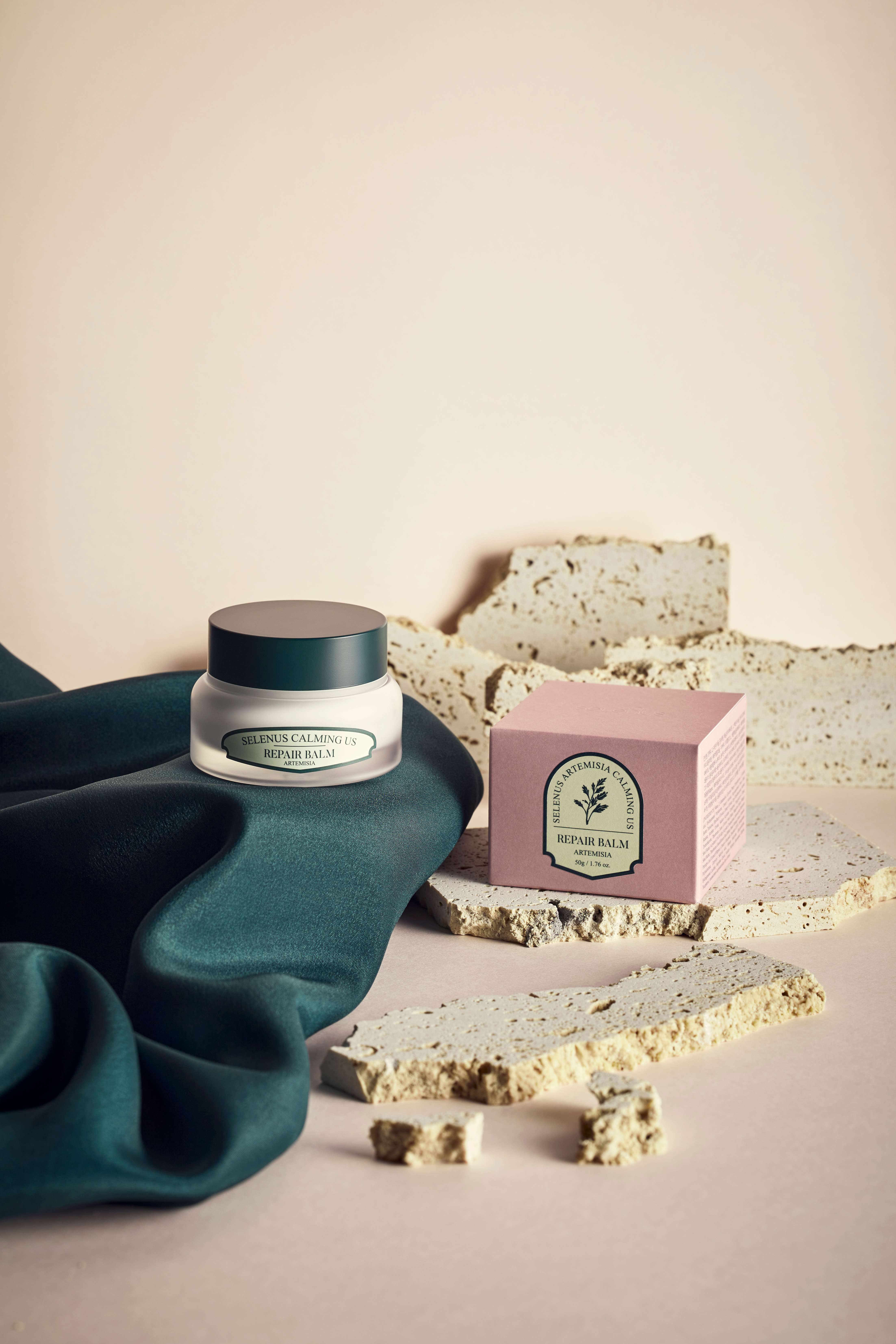 Kem dưỡng tinh chất ngải cứu dành cho da khô SELENUS Artemisia Calming Us Repair Balm 50ml