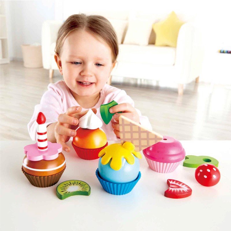 Đồ chơi xếp chồng bánh cupcake HAPE