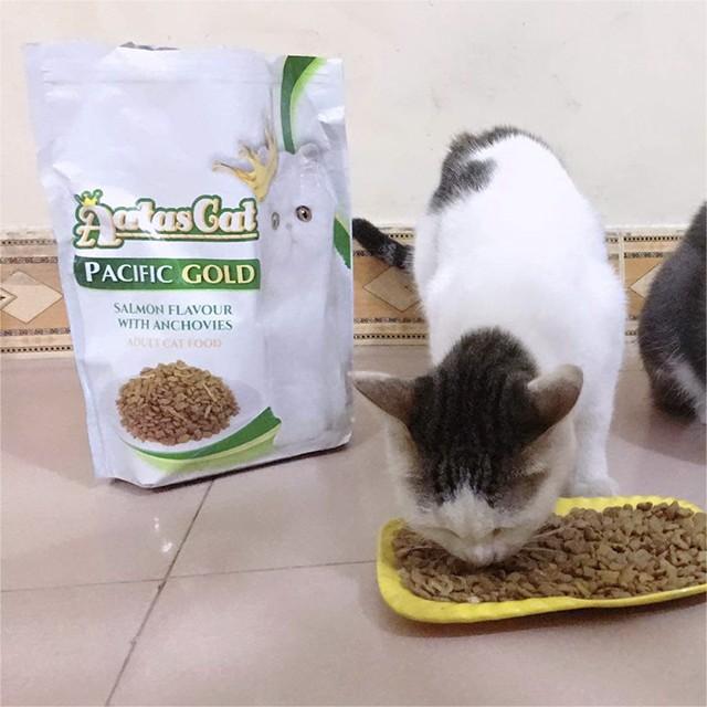 Thức Ăn Cho Mèo Aatas Cat Bao 1,2kg Vị Cá Hồi, Vị Cá Ngừ, Vị Gà Topping Thêm Cá Cơm Sấy Khô (Lông Mượt, Giảm Búi Lông