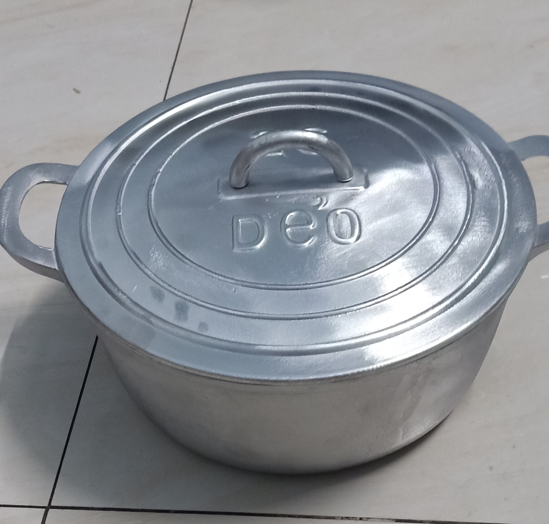 NỒI GANG ĐÚC BẰNG KHUÂN SẮT ĐƯỜNG KÍNH 21CM