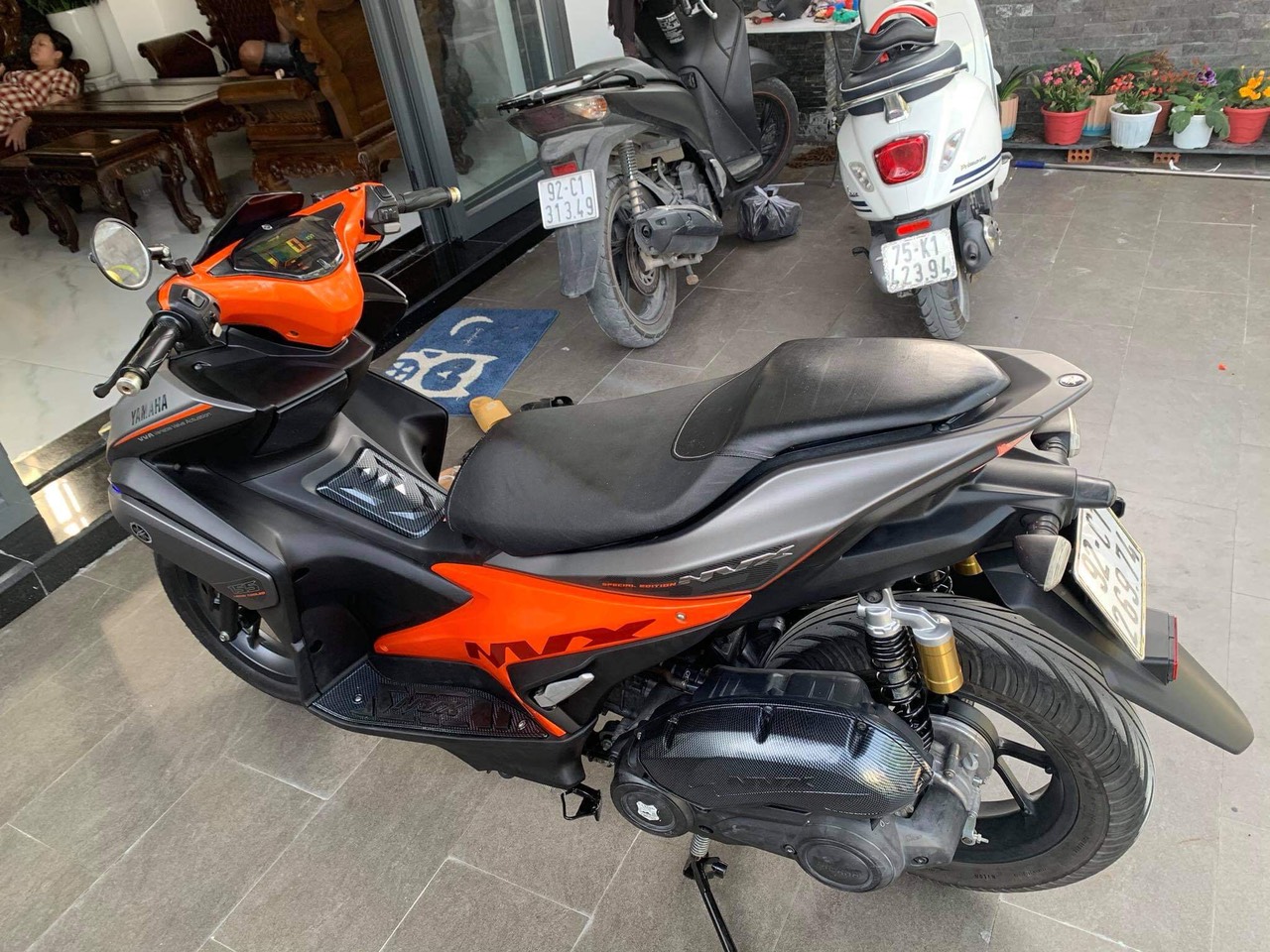 COMBO BỘ ỐP PHỤ KIỆN TRANG TRÍ DÙNG CHO ĐỜI XE NVX 2017 2018 2019 2020 - V1 CACBON