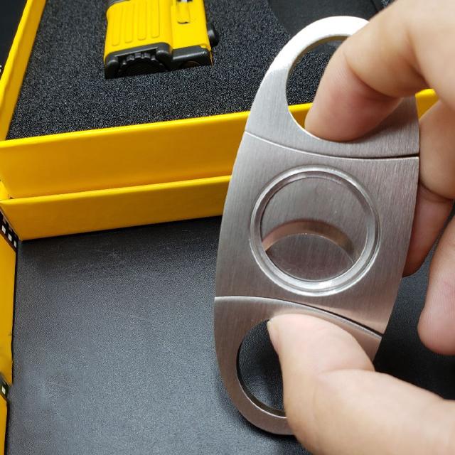 Bộ Set Phụ Kiện 2 Món HB-115 Gồm Vỏ Hột Quẹt Bật Lửa Khò 3 Tia Mạnh Mẽ + Cắt Thiết Kế Sang Trọng