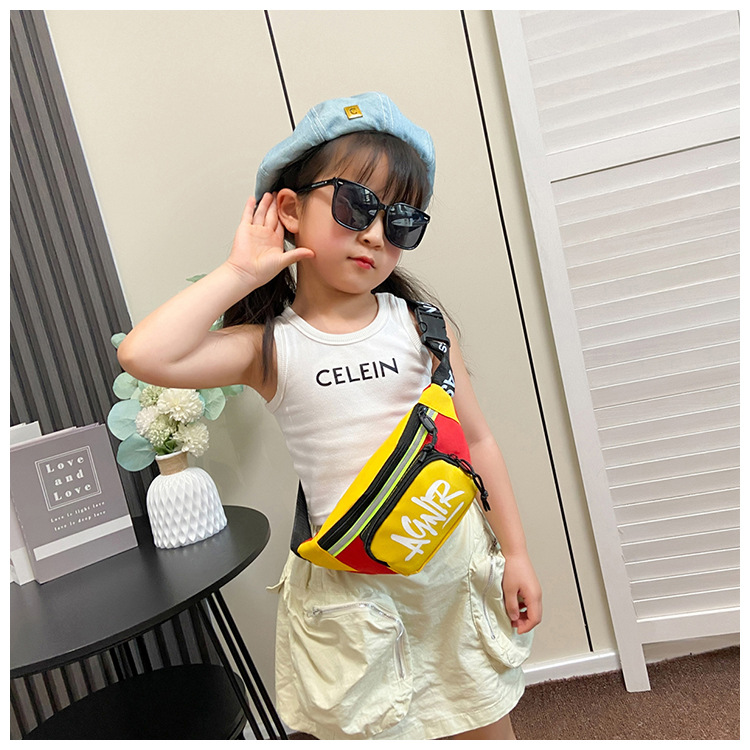 Túi đeo chéo cho bé phong cách dễ thương – BEE GEE DCTE56