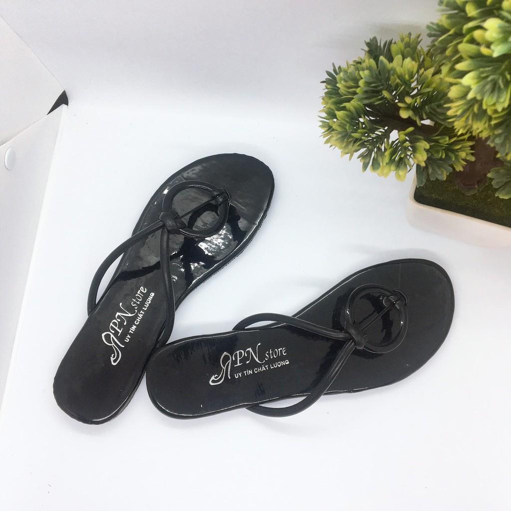 Dép Xỏ Ngón Quai Phối Khoá Tròn