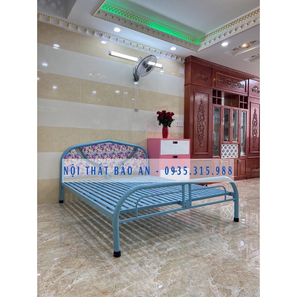 Giường sắt đơn giản nhiều kích thước từ 0,8 đến 1m8 mẫu 12 - Bảo An