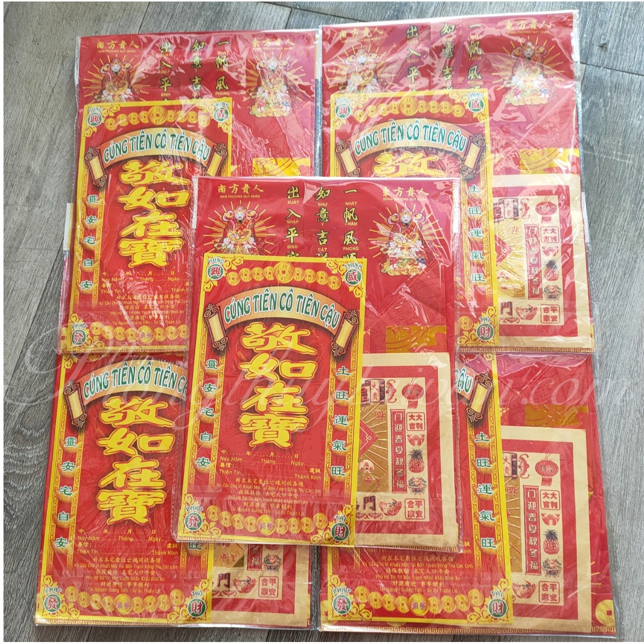 Bộ giấy cúng Tiên Cô Tiên Cậu thờ cúng.