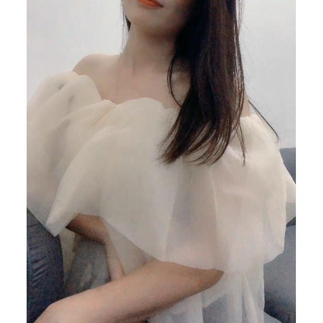 Áo trễ vai tay bồng