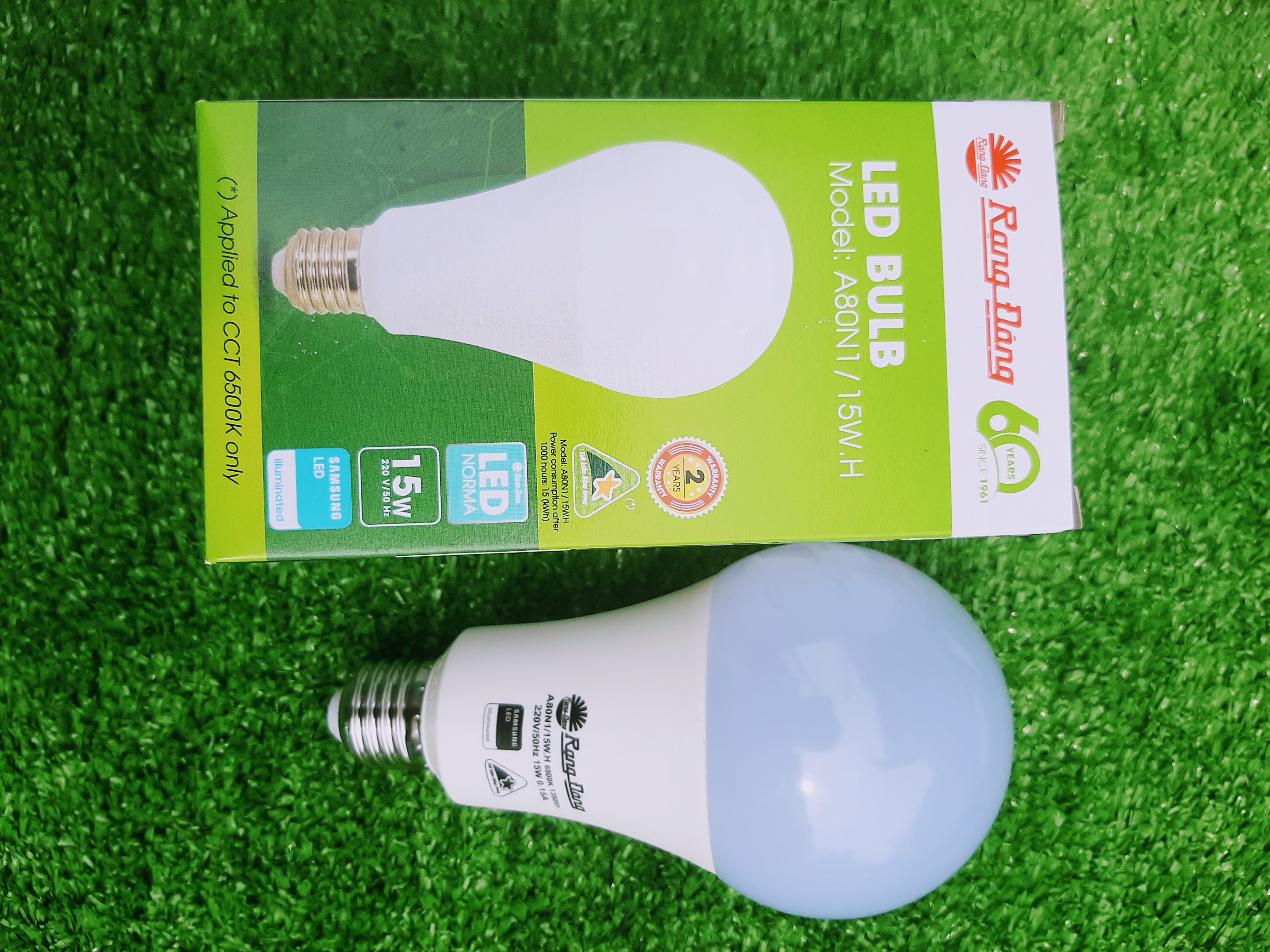 Bóng Đèn Led Buld Tròn Rạng Đông Công Suất 15W Ánh Sáng 3000K - 6500K