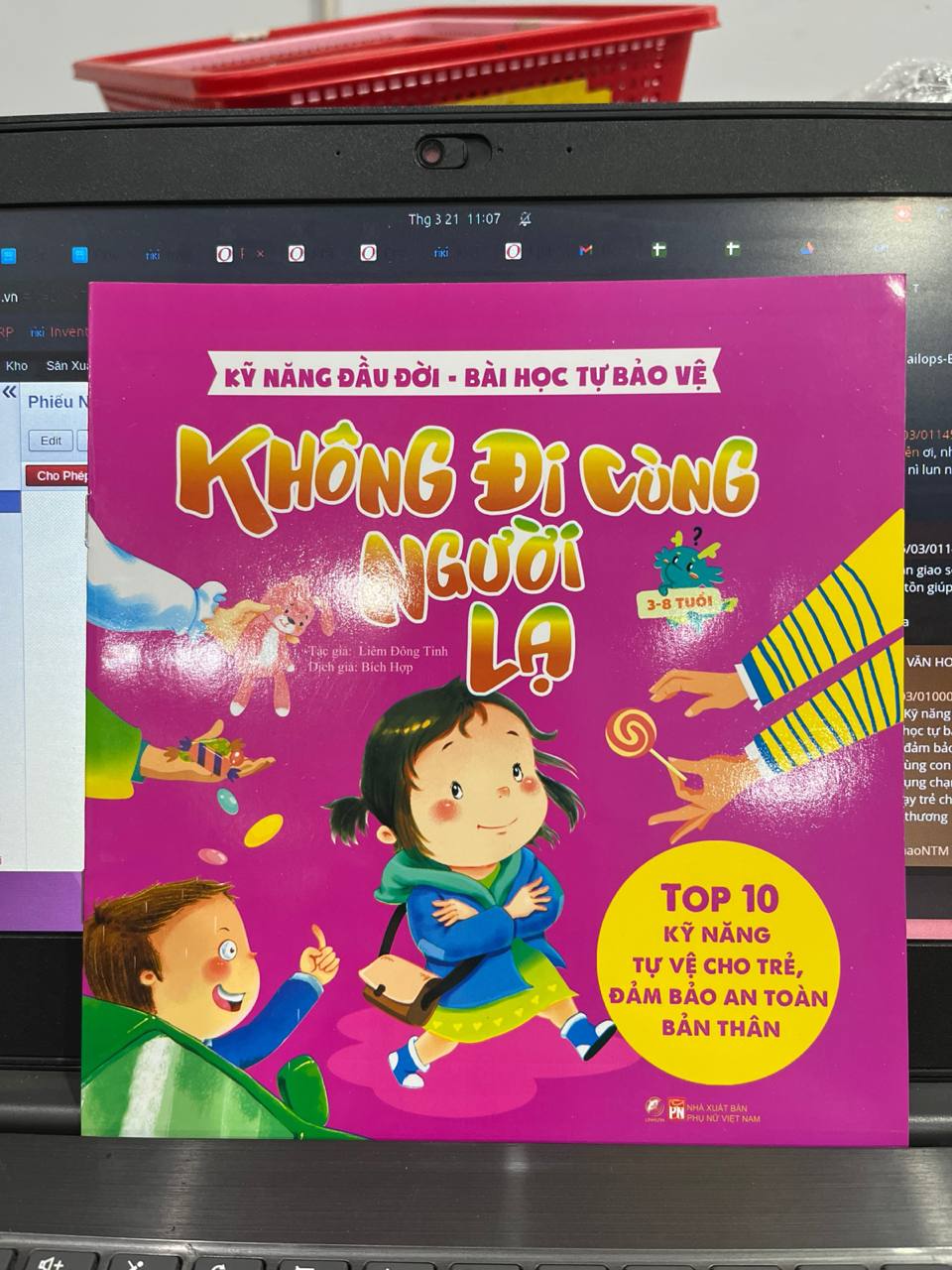 Kỹ năng đầu đời - Không đi cùng người lạ - Bài học tự bảo vệ - Top 10 kỹ năng tự vệ cho trẻ, đảm bảo an toàn bản thân