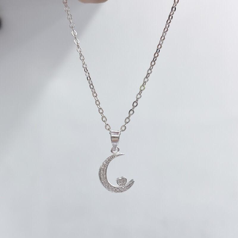 Dây chuyền bạc cao cấp mặt dây hình trăng khuyết cá tính, đơn giản dành cho nữ.